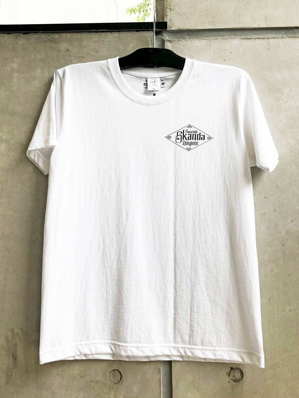 O.L.A.W - SKANDAオリジナル勾玉Tシャツ (ホワイト) / SKANDA ORIGNAL